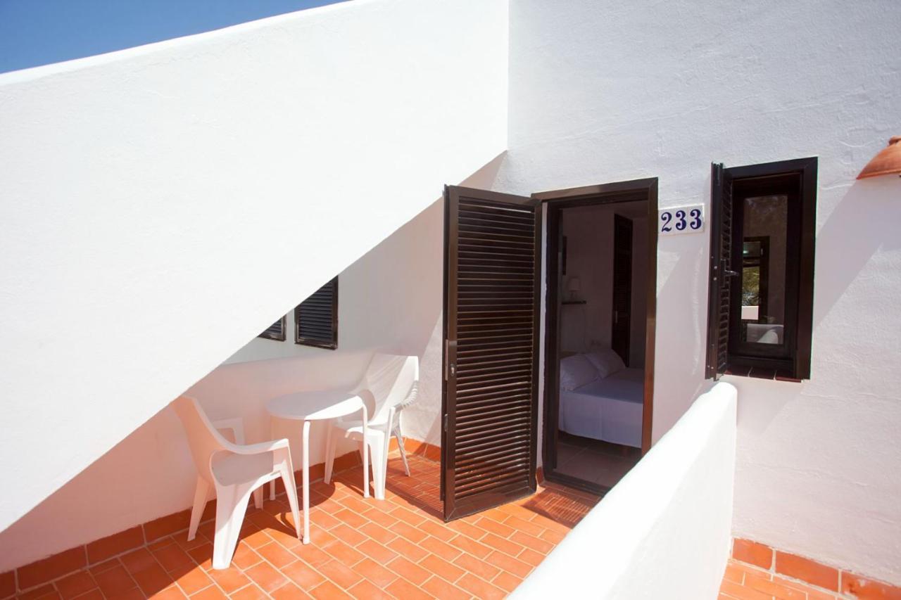 Hotel Club Cala Azul Cala Llenya Zimmer foto