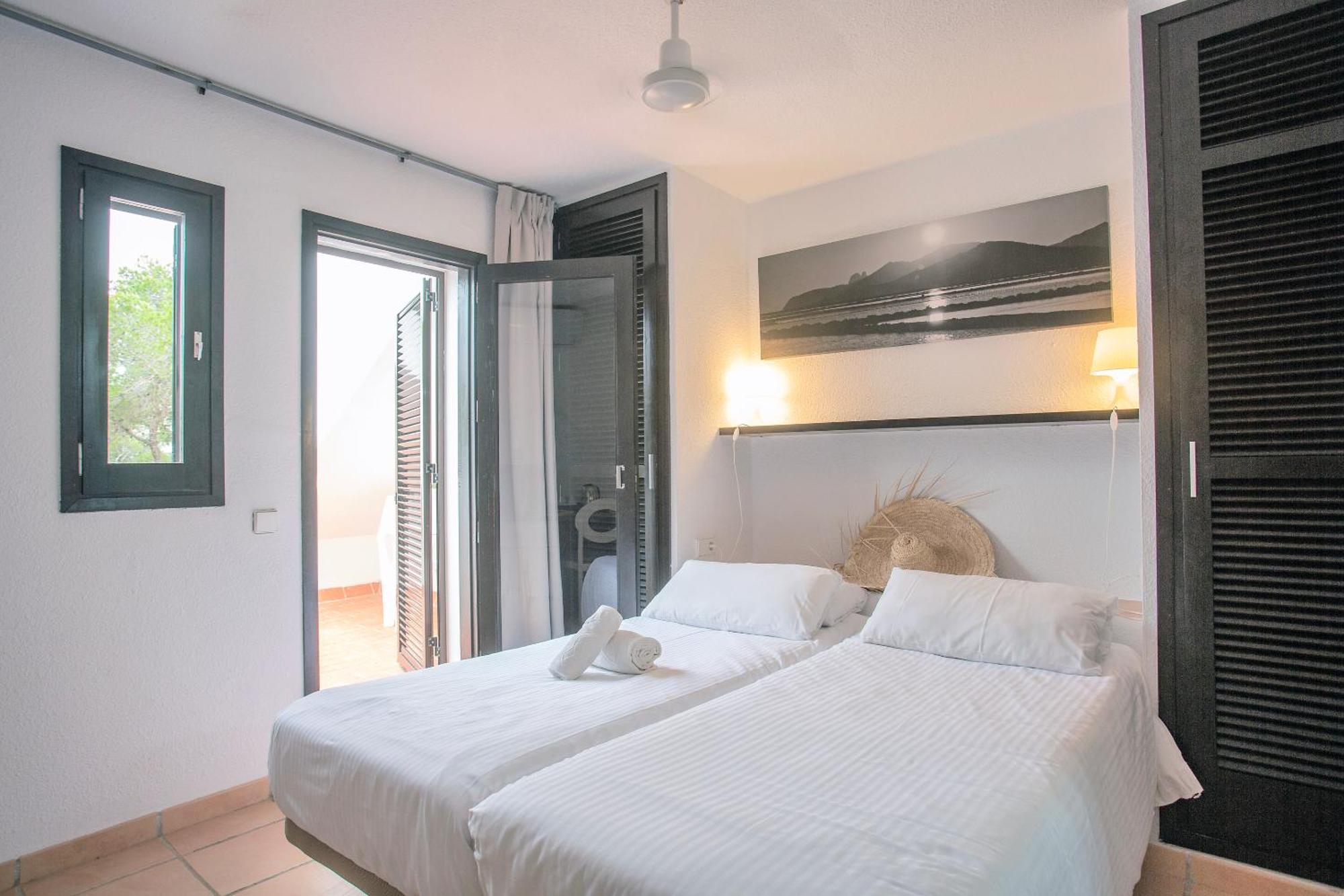 Hotel Club Cala Azul Cala Llenya Zimmer foto
