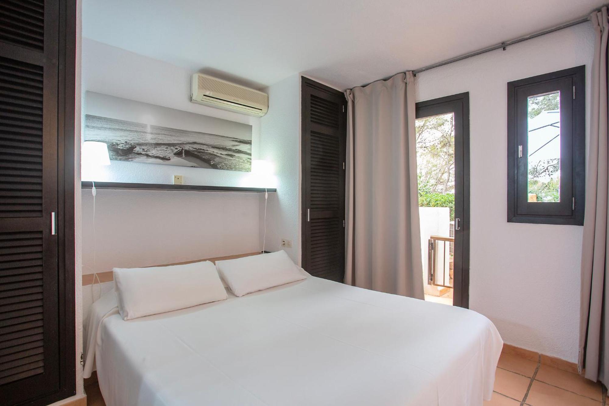 Hotel Club Cala Azul Cala Llenya Zimmer foto