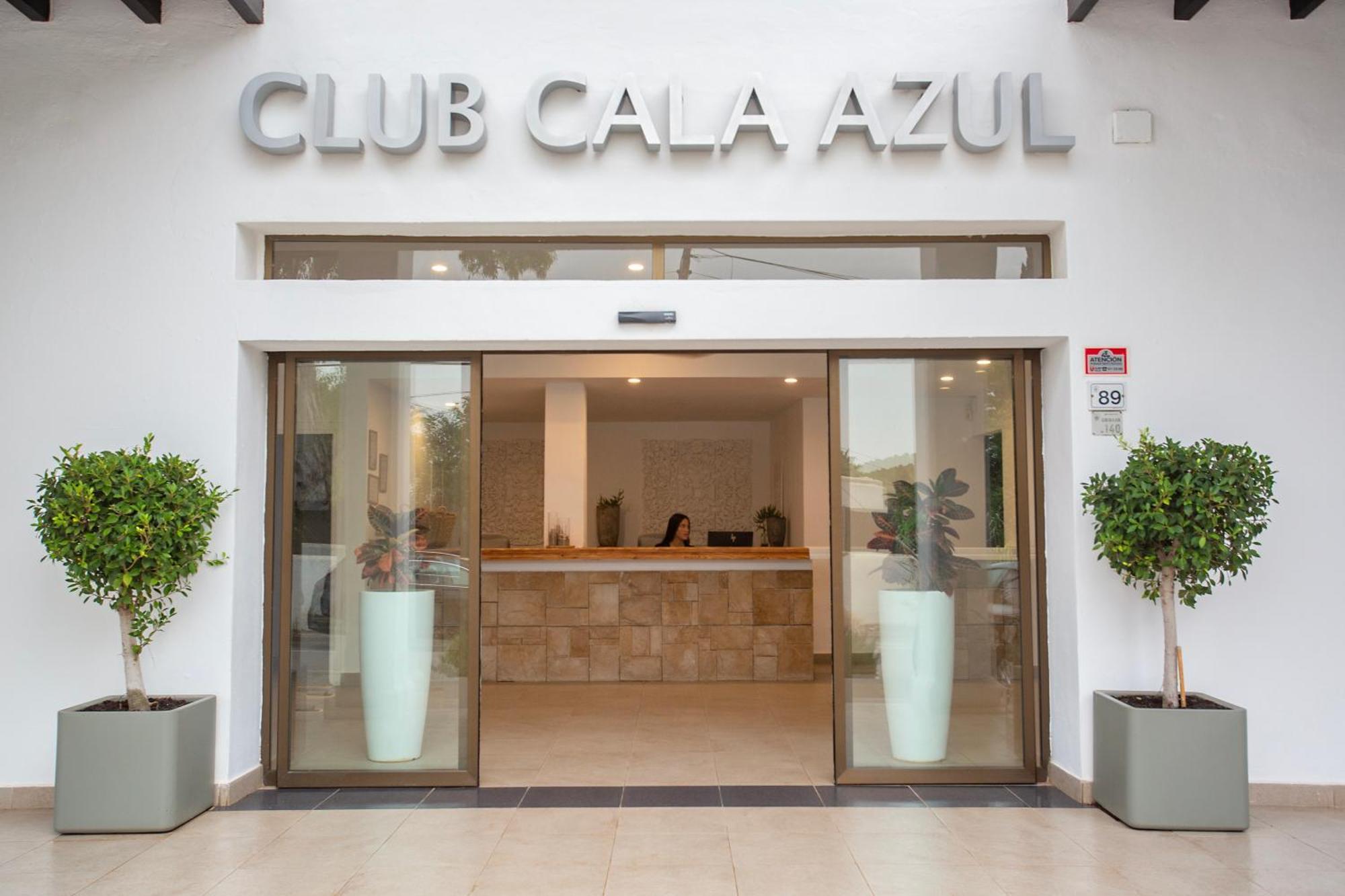 Hotel Club Cala Azul Cala Llenya Exterior foto