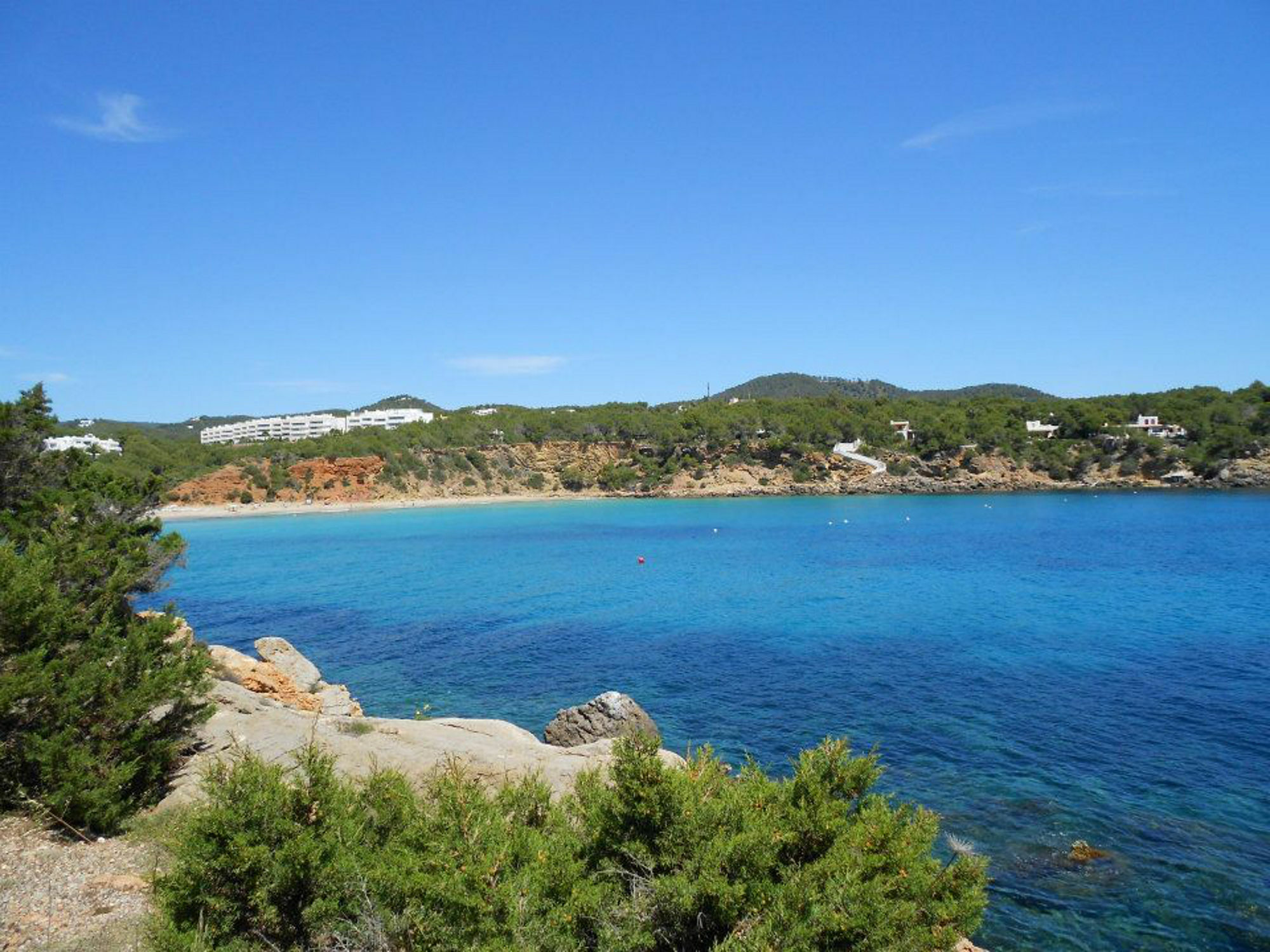 Hotel Club Cala Azul Cala Llenya Exterior foto